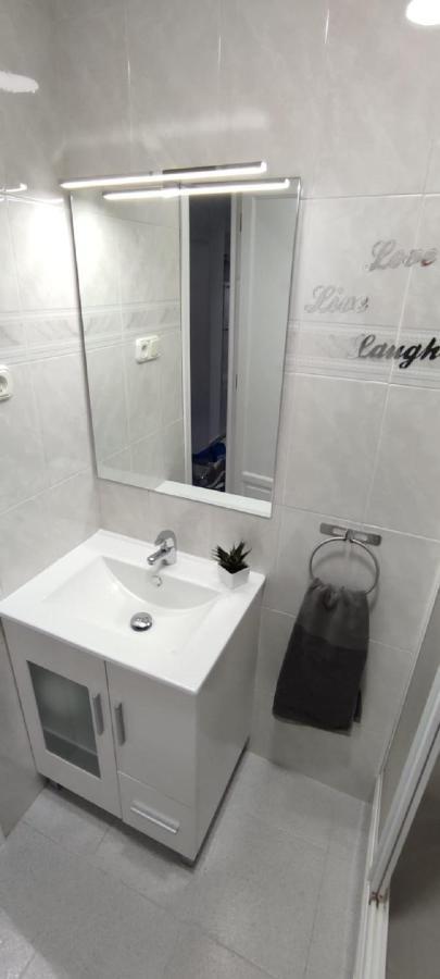 Turisstiko Playa Carvajal Apartman Fuengirola Kültér fotó